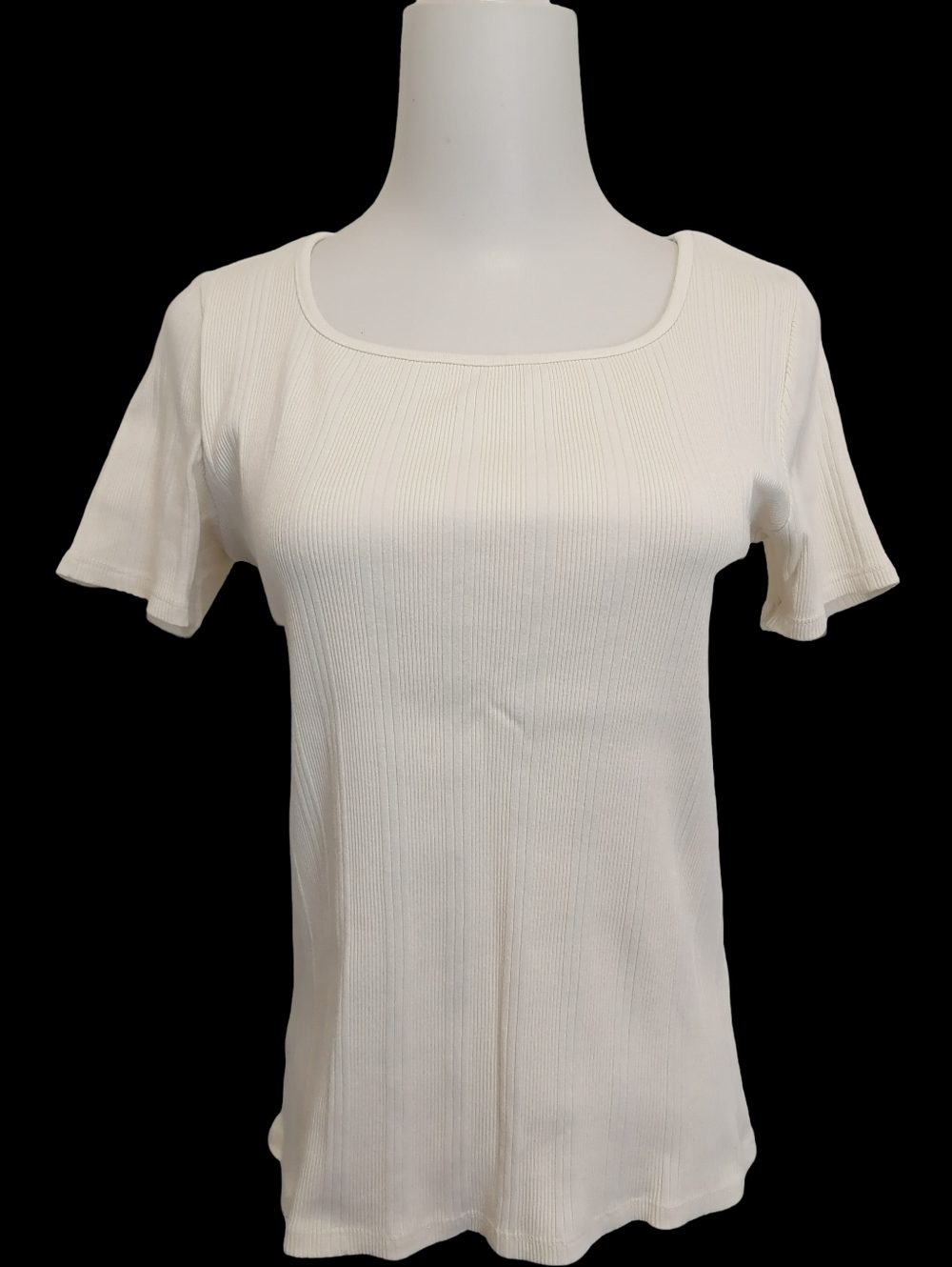 🙊🙊 Uniqlo Cream Ribbed Square Neck Short Sleeve Top